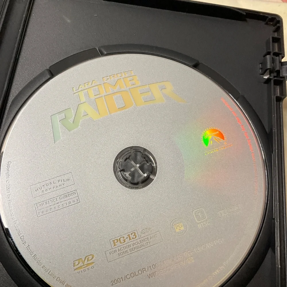 DVD - Lara Croft Tomb Raider. V175
